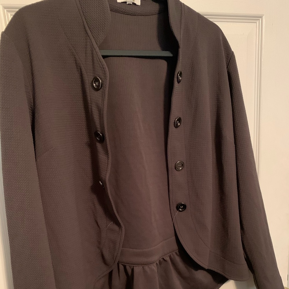 Adorable blazer jacket!